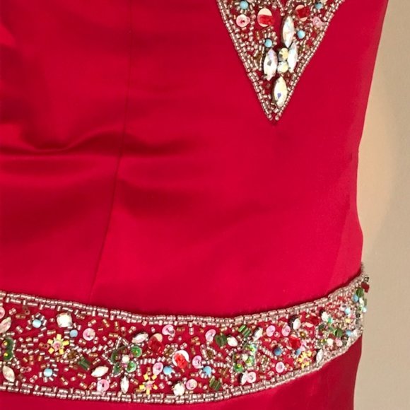 Bombshell Lipstick Red Satin Gown NWT - Picture 4 of 11